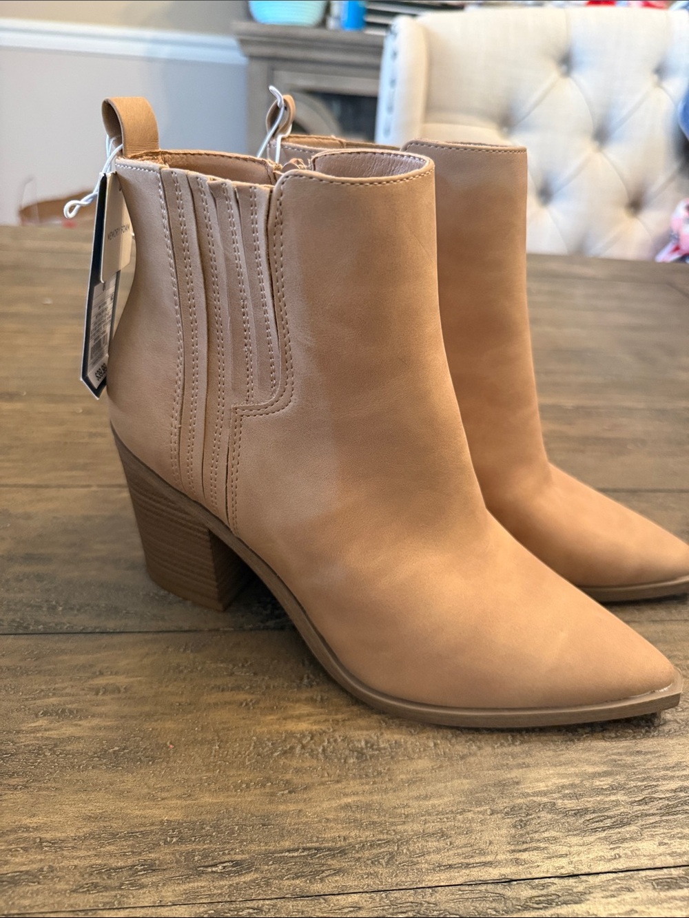 Universal Thread Whitney Boots